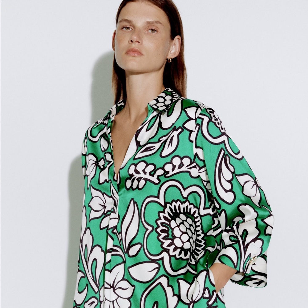 LONG FLORAL PRINT OVERSIZED BLOUSE - Picture 2 of 9